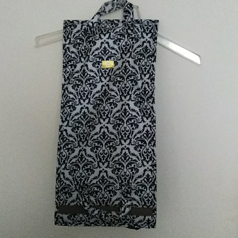 Cosmetic/Jewelry case with velcro attachable bags.